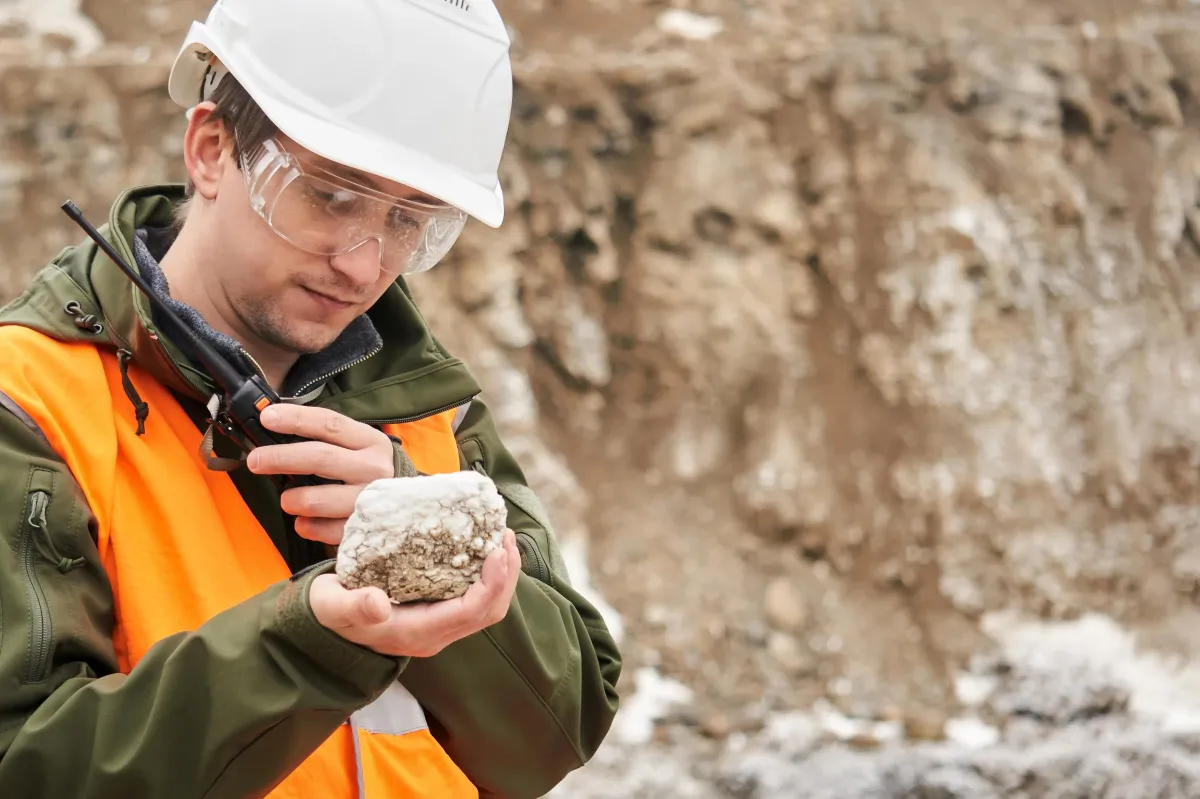 Prevención de Accidentes por Desprendimiento de Rocas